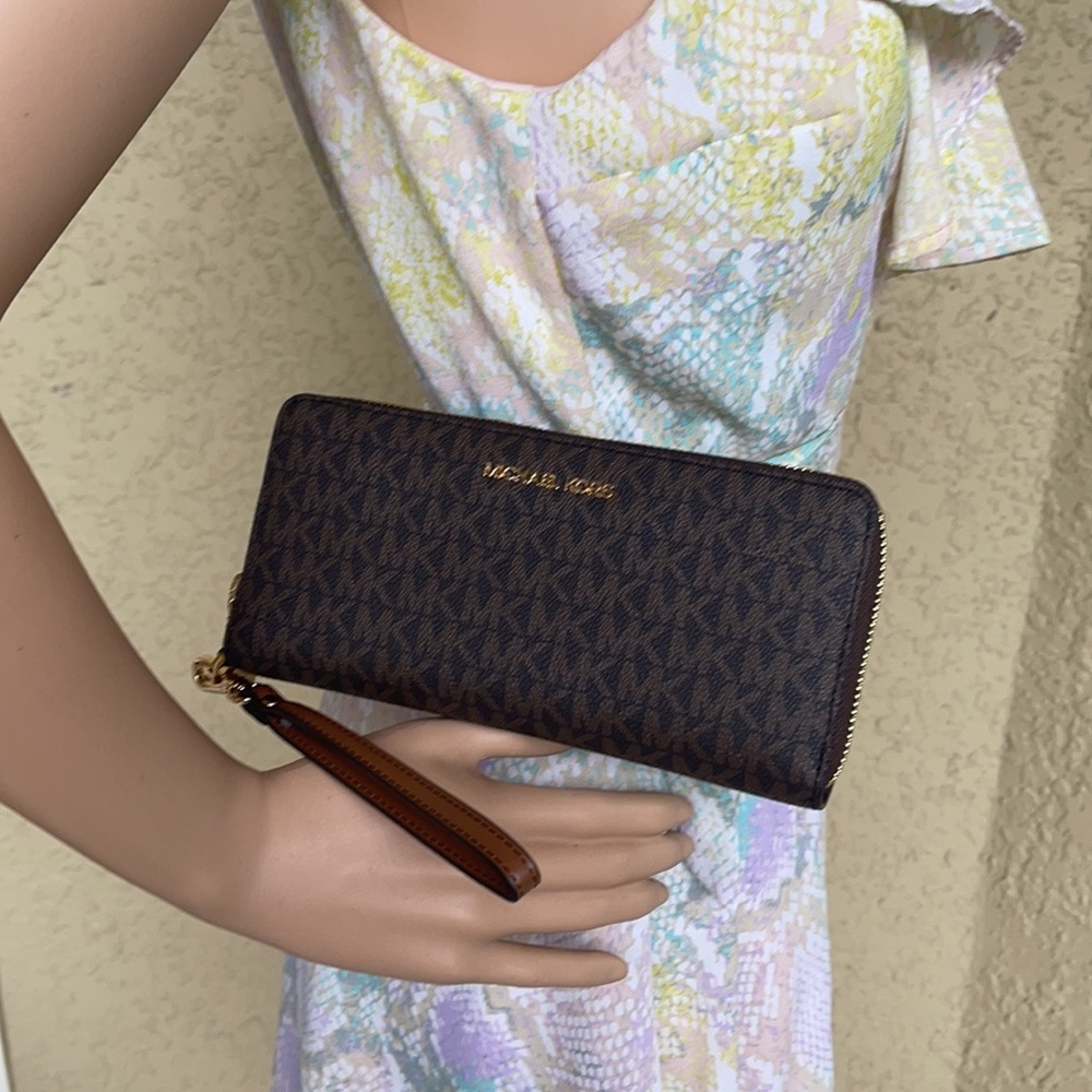 Michael Kors Jet Set Travel Large Travel CONTINENTAL Wallet-Wristlet - Picture 14 of 16